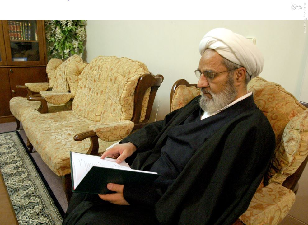 امام فرمود: ازروی آب‌های آزاد، فریاد مظلومیت مردم ایران را به دنیا می‌رسانیم/ ماجرا عکس امضا شده امام برای دختران فرانسوی/امام فرمودند: من سخنگو ندارم//// آماده انتشار