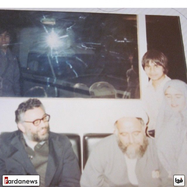 حضور ابراهیم یزدی در بیمارستانی که امام خمینی بستری بود /عکس