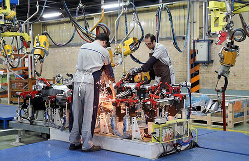 (تصاویر) آغاز خط مونتاژ خودروهای چینی در ایران