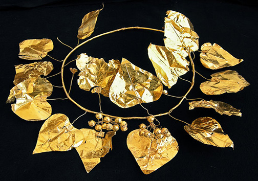 کشف گنجینه‌ای نادر در مقبره های باستانی قبرس + تصاویر