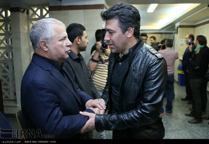 خوش و بش استقلالی‌ها با علی پروین/ تصاویر