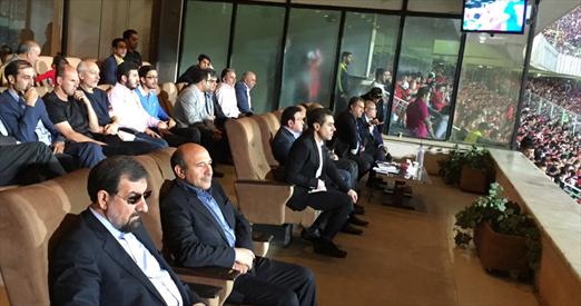 عکس:محسن رضایی تماشگر بازی پرسپولیس-الهلال