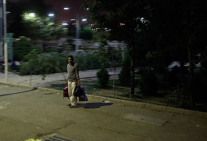 (تصاویر) بزم شبانه معتادان در پارک‌های تهران