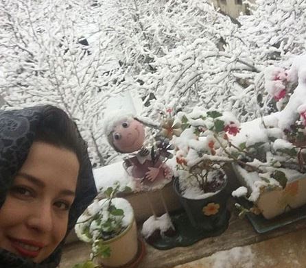 سلفی برفی مهراوه شریف نیا/عکس