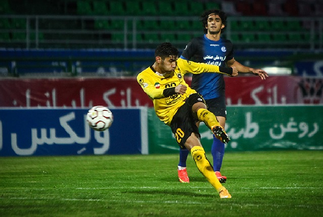 گل سه امتيازي مهدي شريفي (عکس)‎