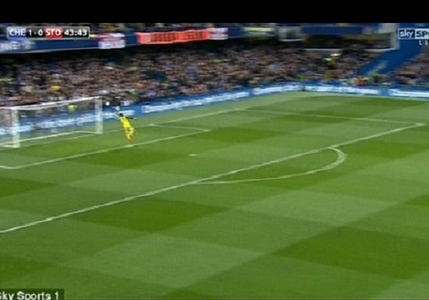 عکس / بازشدن دروازه چلسی از فاصله 66 یاردی