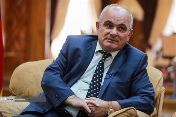 لوان جاکاریان سفیر روسیه در تهران