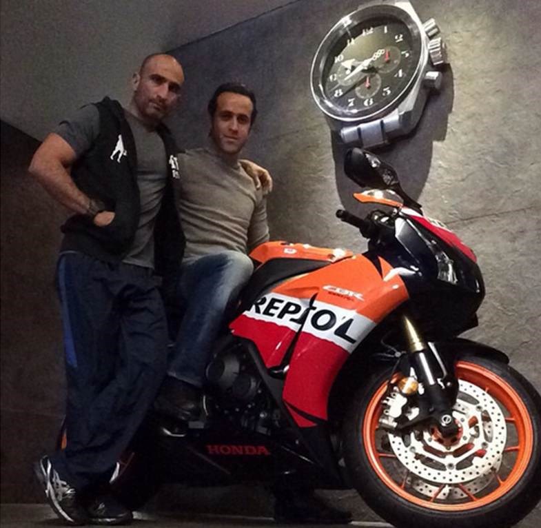 موتورسیکلت گران‌قیمت علی‎کریمی/عکس