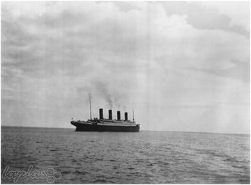 آخرین عکس دیده شده از تایتانیک روی آب، 1912