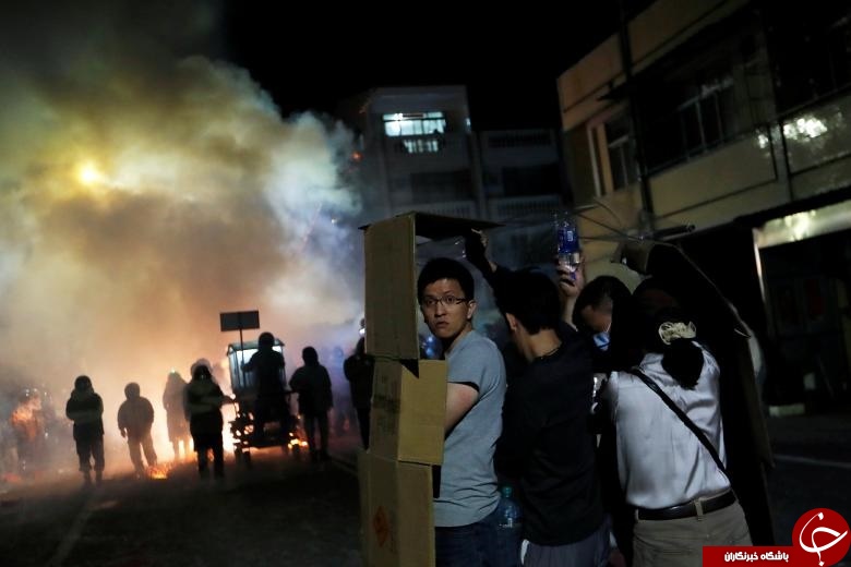 چهارشنبه‌سوری به سبک تایوانی‌ها +تصاویرچند رسانه‌ای عکس - جوانان تایوانی جشنواره آتش بازی را با کلاه های ایمنی در شهر تاینان این کشور برگزار کردند. چهارشنبه‌سوری به سبک تایوانی‌ها +تصاویر