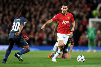 رایان گیگز : در مدت 24 سال حضورش در منچستریونایتد،بیش از 1000 بازی برای این تیم انجام داد. 