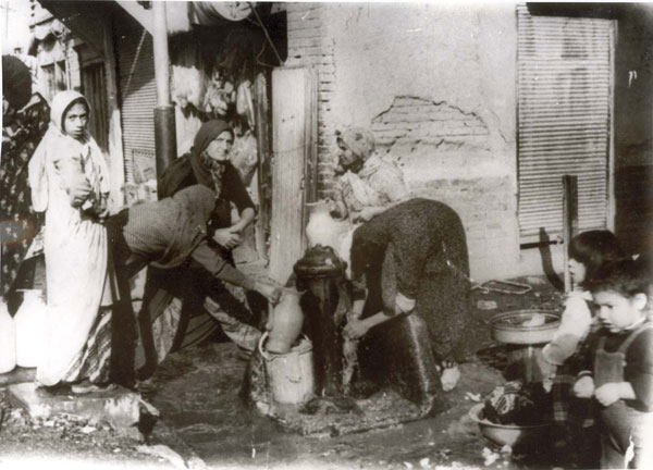 سیستم آب رسانی در تهران قدیم/عکس