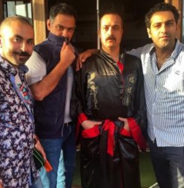 «احمد مهران فر» قبل از گريم «پايتخت 4»/ عکس