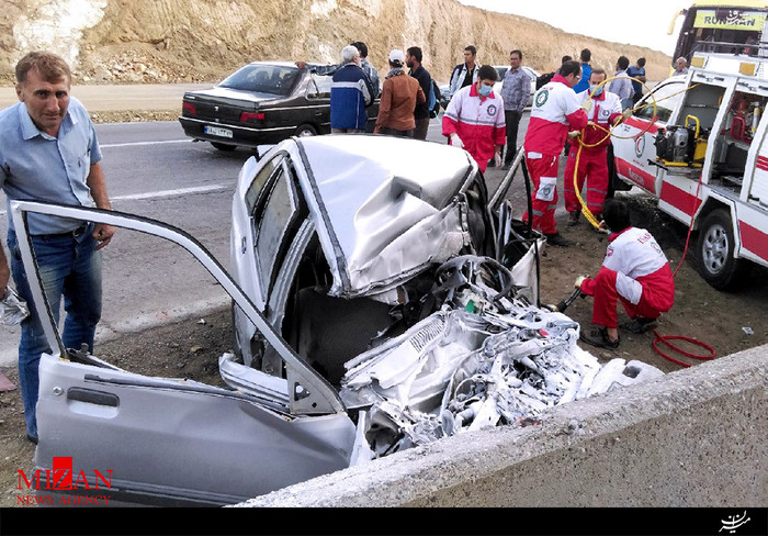 تصادف‌ مرگبار پراید و اتوبوس/ عکس