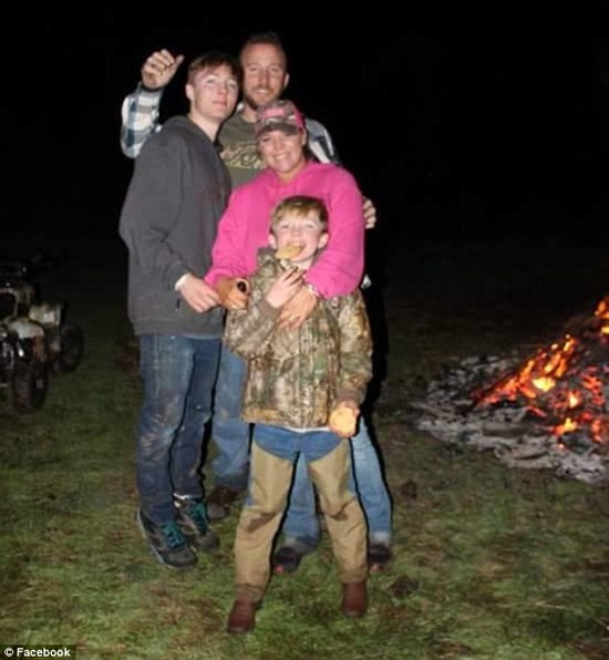 قتل عام اعضای خانواده توسط نوجوان 13 ساله + تصاویر