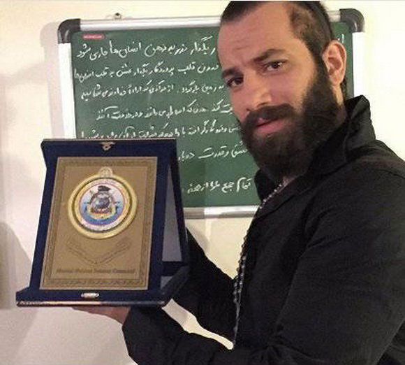 هدیه نیروی دریایی ارتش به «تتلو» (+عکس)