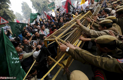 درگیری پلیس با معترضانی که قصد حمله به سفارت عربستان در دهلی نو را دارند.