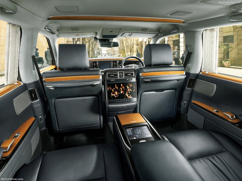  معرفی تویوتا سنچری 2018 + قیمت 