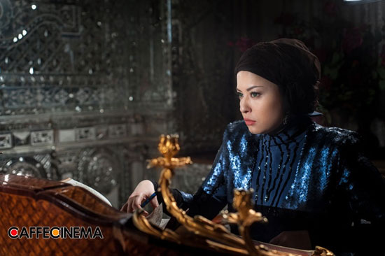 نقش‌های تاریخی سریال 