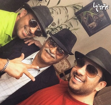 امیدحاجیلی به همراه پدر و برادرش/ عکس