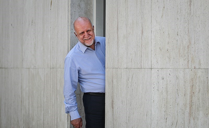 چشم امید حسن روحانی به «ژنرالِ نفتی» کابینه دومش /دلواپسان موفق به دور کردن «شیخ‌الوزرا» از پاستور نشدند