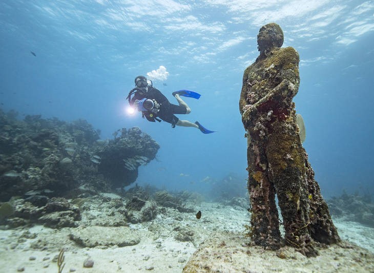 پایگاه تحلیلی خبری نامه نیوز