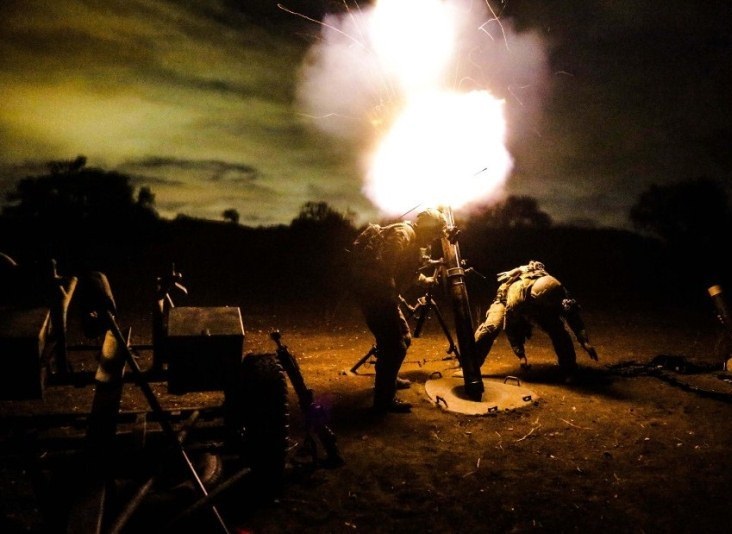 لحظه جالب شلیک خمپاره 120/عکس