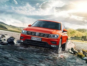  اگرچه که فولکس‌واگن با افتی چشمگیر در سال 2016 روبرو شد (دلایل آن کاملاً واضح است) اما به طرز شگفت‌انگیزی در لیست 2017 خود را بازیافته است. با افزایش 32 درصدی، این برند ارزش 25 میلیارد دلاری داشته و در رتبه‌ی 41 قرار گرفته است.