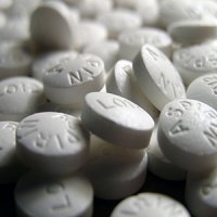 افراد سالم از مصرف آسپرین خودداری کنند