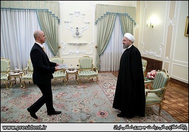 دکتر روحانی در دیدار سفیر جدید رومانی