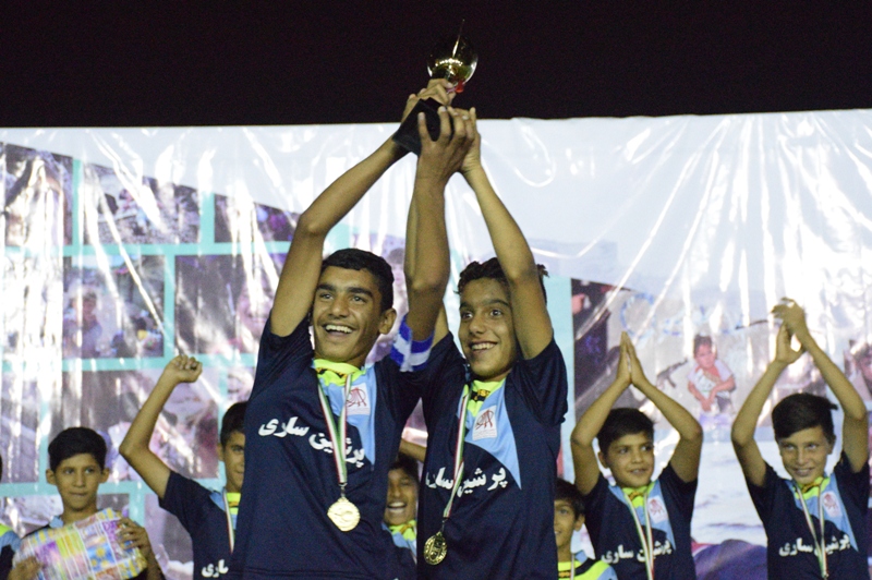 پایان دومین دوره لیگ پرشین؛ اتحاد و فریاد 700 کودک علیه کشتار کودکان جهان