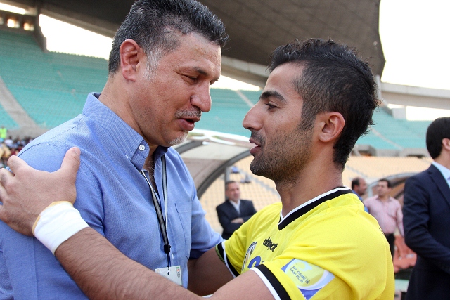 مبعلی در آغوش دایی/عکس