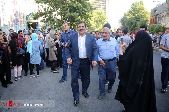 شرکت عباس جدیدی در انتخابات/عکس