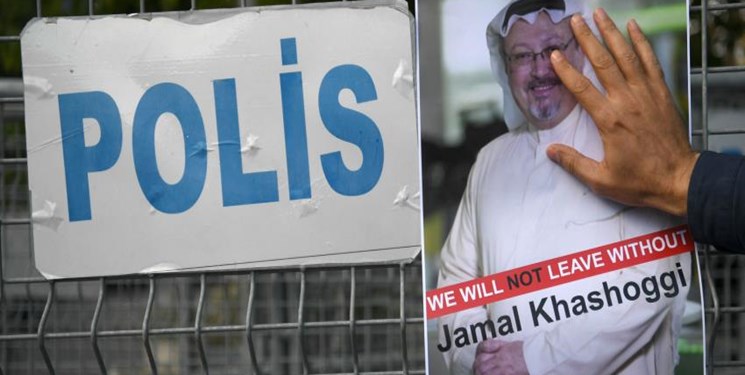 افشای هویت فردی که با لباس خاشقچی از کنسولگری خارج شد +عکس