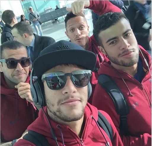 سلفی بارسایی ها پیش از دیدار با اتلتیکو مادرید/عکس