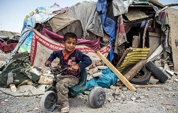 تصاویر : خانواده بی‌خانمان در حاشیه تهران