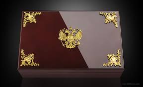 موبایل مخصوص پوتین چقدر ارزش دارد+عکس!