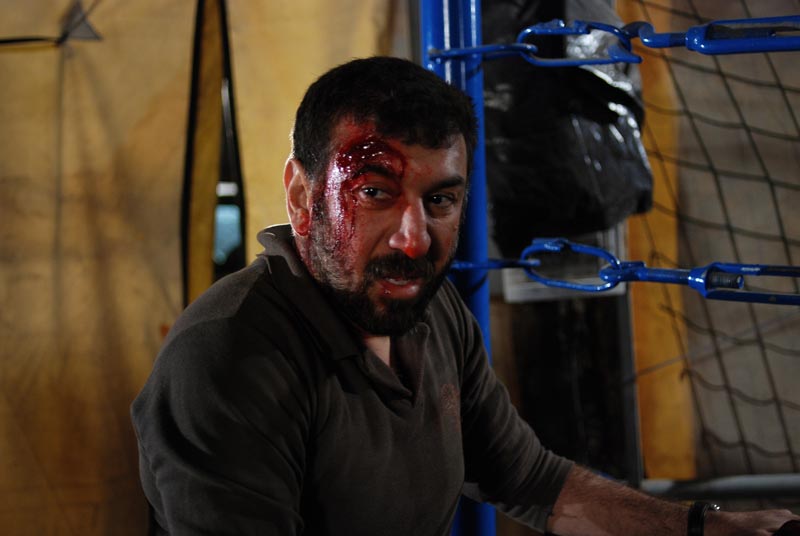 ستاره سابق پرسپولیس: تصادف نکرده‌ام، عکس‌هایم مربوط به فیلم است!