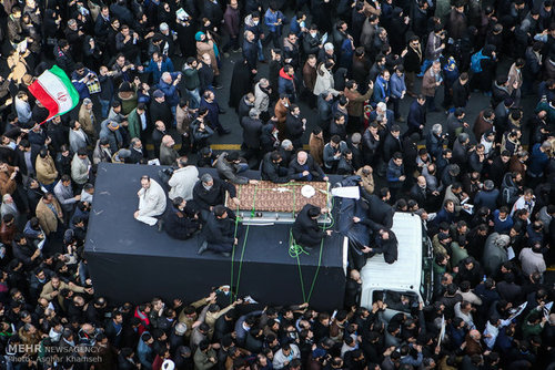 یک تشییع، سه پیام