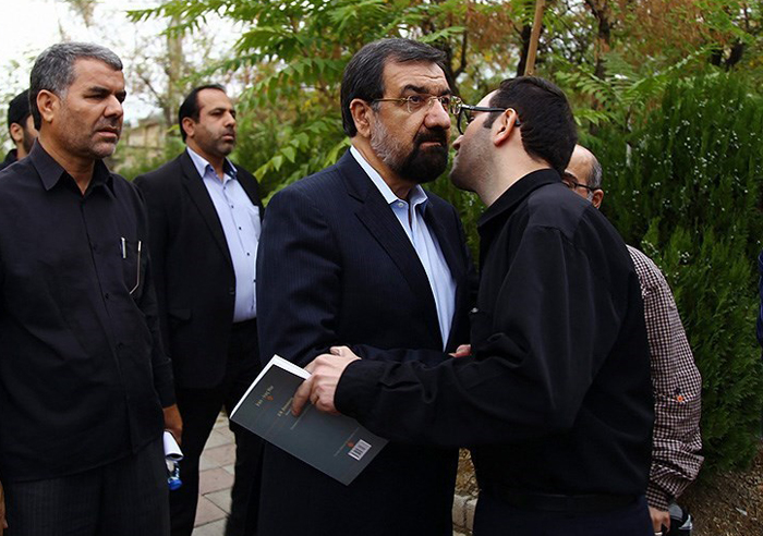 (تصاویر) گریه رضایی در سوگ سردار همدانی