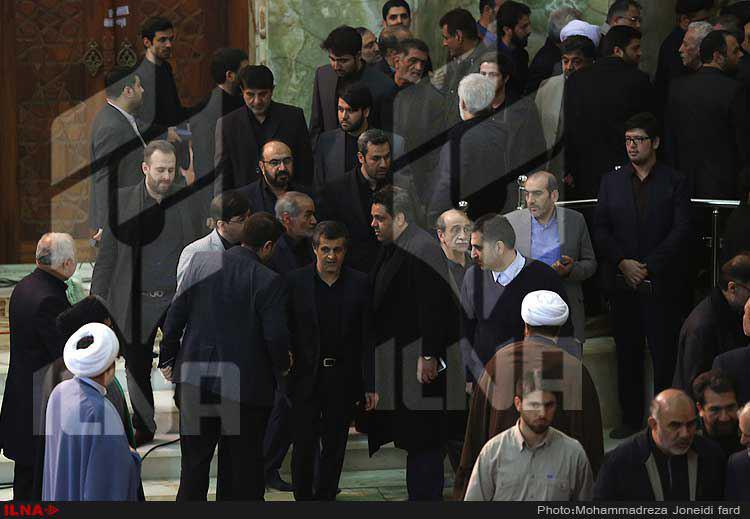 خانواده هاشمی وارد حرم امام شدند/عکس