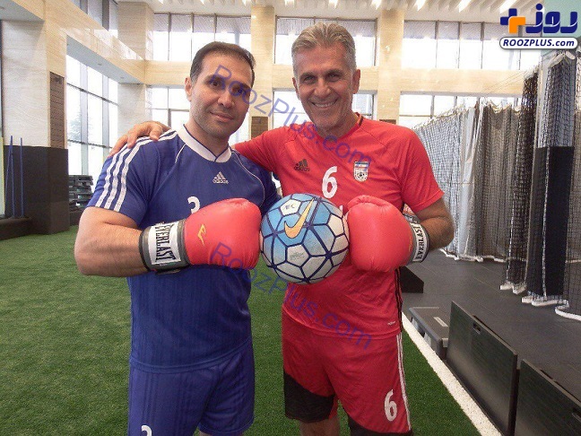 تصویری از ژست كارلوس كي روش با دستكش بوكس