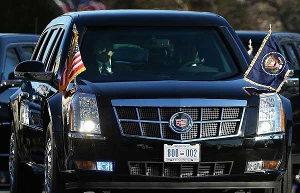 تصاویر / لیموزین فوق لوکس ترامپ آماده شد