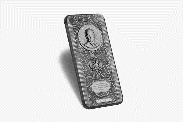 تصاویر / آیفون ۷ خاص برای تولد پوتین