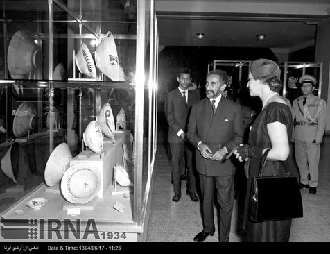  هایل سلاسی امپراتور اتیوپی روز 24 شهریور از موزه ایران باستان بازدید می کند.