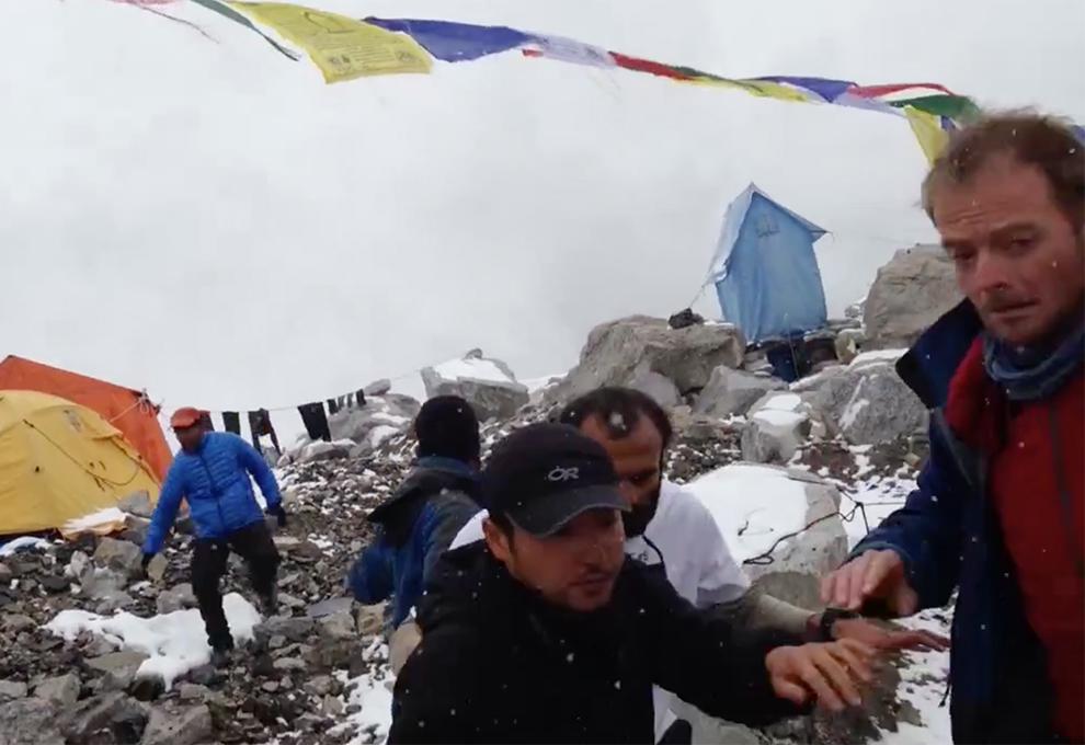 زلزله نپال کوهنوردان اورست را هم کشت+عکس