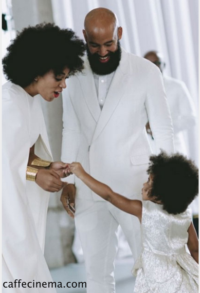 عکس /تبریک دختر بیانسه به خاله اش