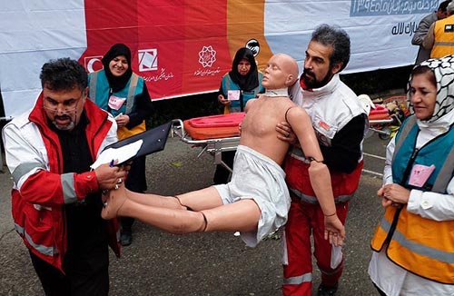 (تصاویر) مسابقه زنان امداد و نجات در تهران