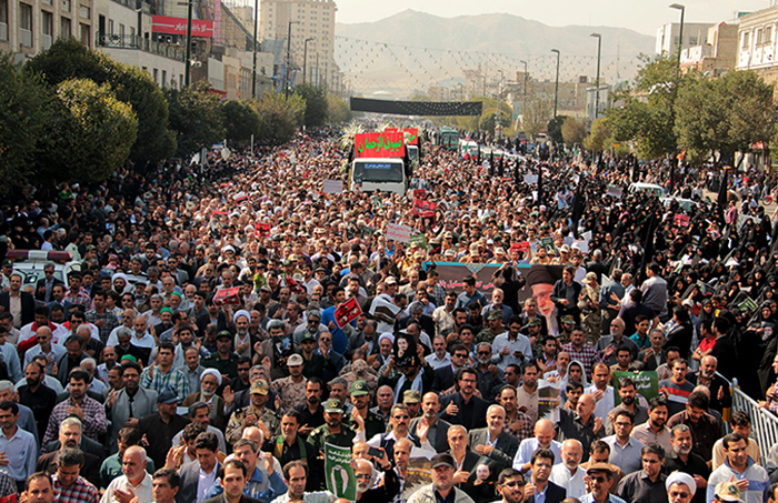 (تصاویر) خاکسپاری جانباختگان منا در استان‌ها