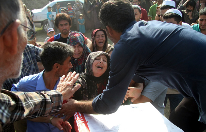 (تصاویر) خاکسپاری جانباختگان منا